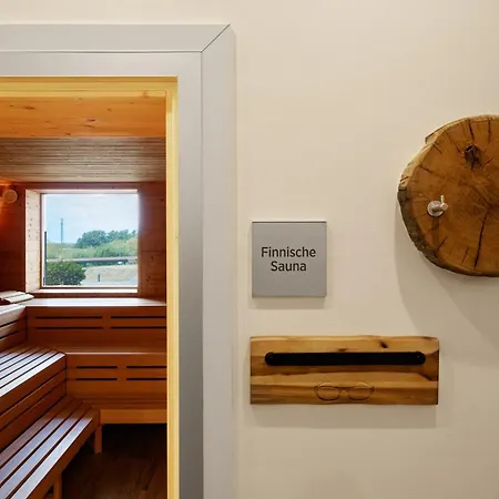 5 Sterne Luett Matten In Der Seefahrtsschule Apartmán *